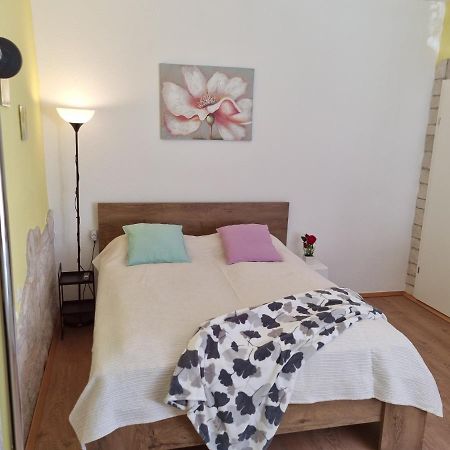 Lory Apartment Pula Exterior photo
