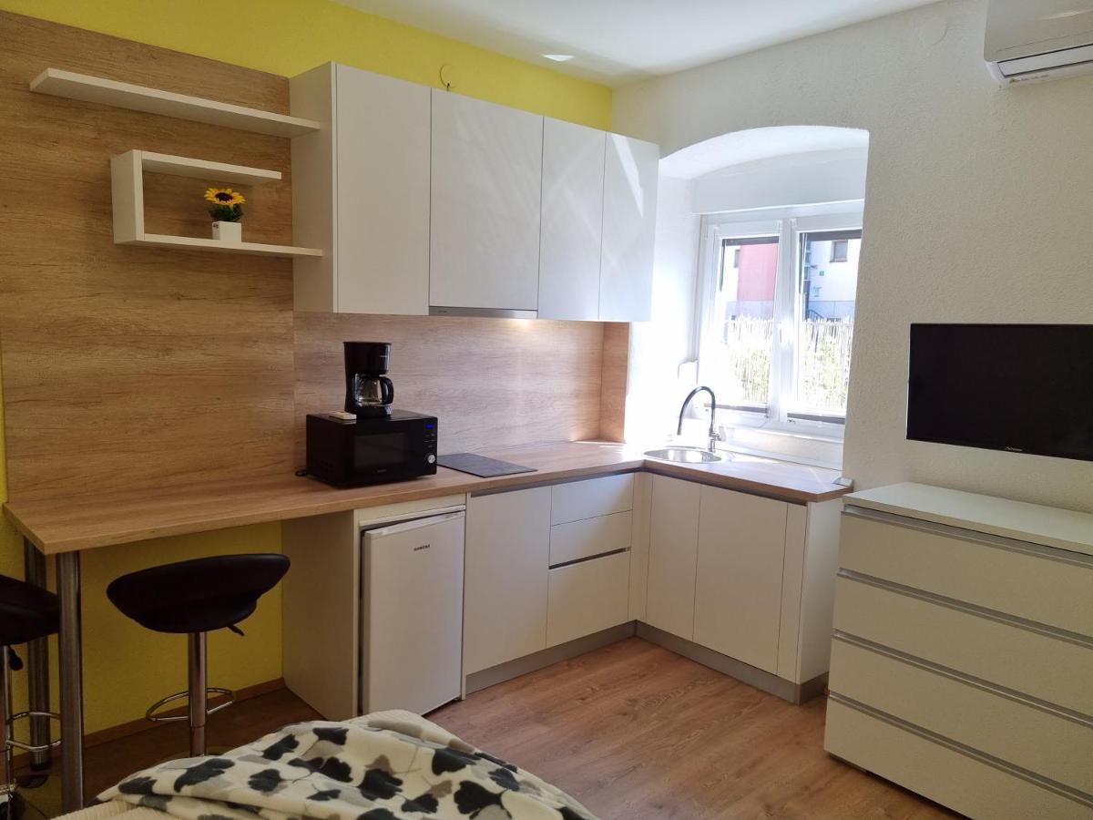 Lory Apartment Pula Exterior photo