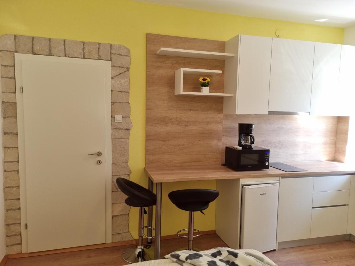 Lory Apartment Pula Exterior photo